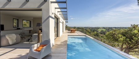 Habiter la pente, entre pins et horizon à Auzeville-Tolosane (31) - Architecte sur Toulouse